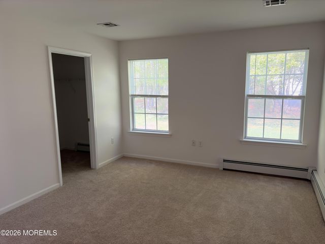 35 Meadows Lane, Whiting, NJ 08759