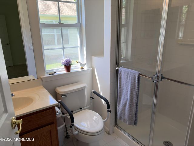 35 Meadows Lane, Whiting, NJ 08759