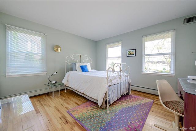 248 Harbor Lane, Massapequa Park, NY 11762