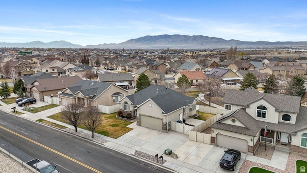 Image 30 of property listing at 2393 N 2350 W, Lehi, UT 84043