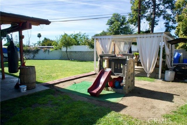 5825 N Orangecrest, Azusa, CA 91702