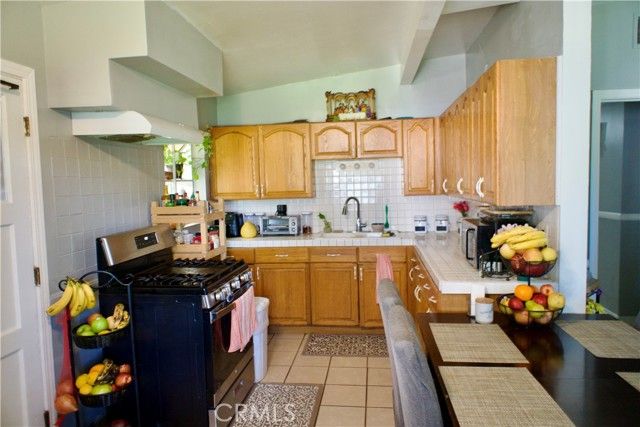 5825 N Orangecrest, Azusa, CA 91702