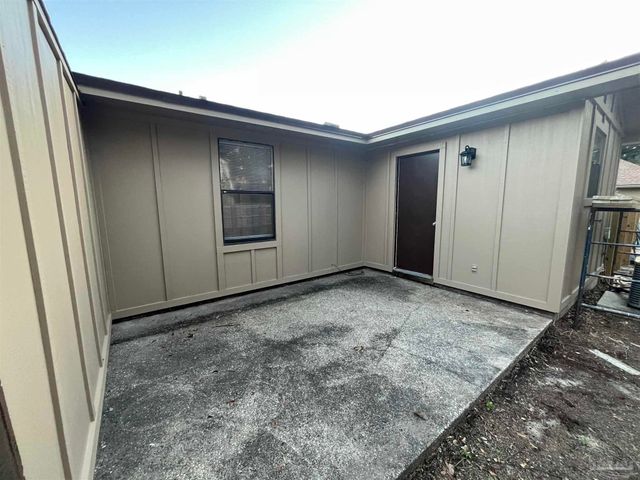 7817 Deborah Dr A, Pensacola, FL 32514