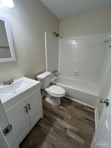 7817 Deborah Dr A, Pensacola, FL 32514