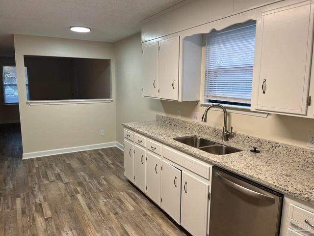 7817 Deborah Dr A, Pensacola, FL 32514