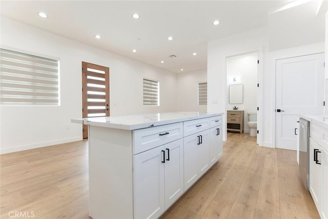 7612 N Shadyglade Avenue, North Hollywood, CA 91605