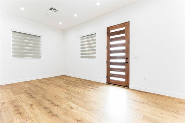 7612 N Shadyglade Avenue, North Hollywood, CA 91605
