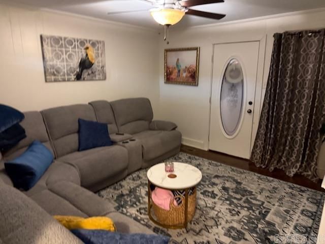 1011 E HIGHLAND Avenue, Malvern, AR 72104