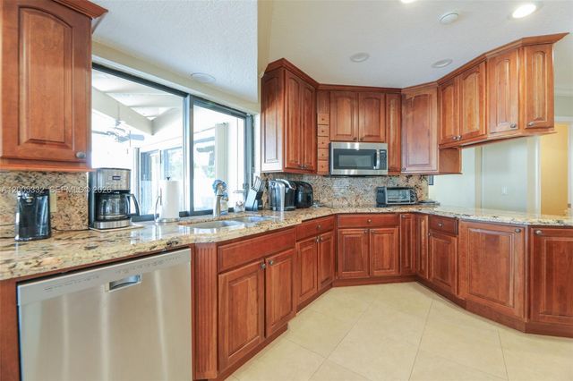 6481 Timber Lane, Boca Raton, FL 33433