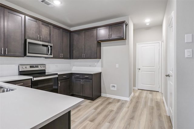 6717 Glimfeather Drive, Fort Worth, TX 76179