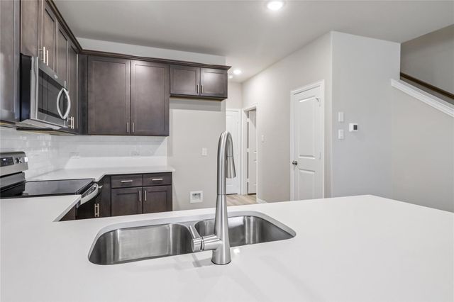 6717 Glimfeather Drive, Fort Worth, TX 76179