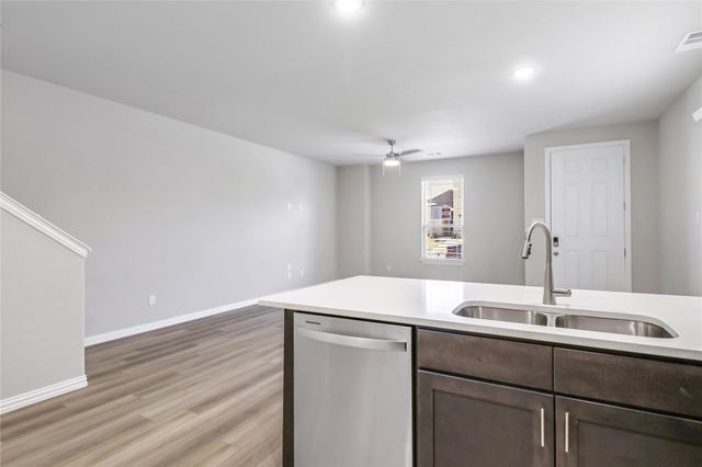 6717 Glimfeather Drive, Fort Worth, TX 76179