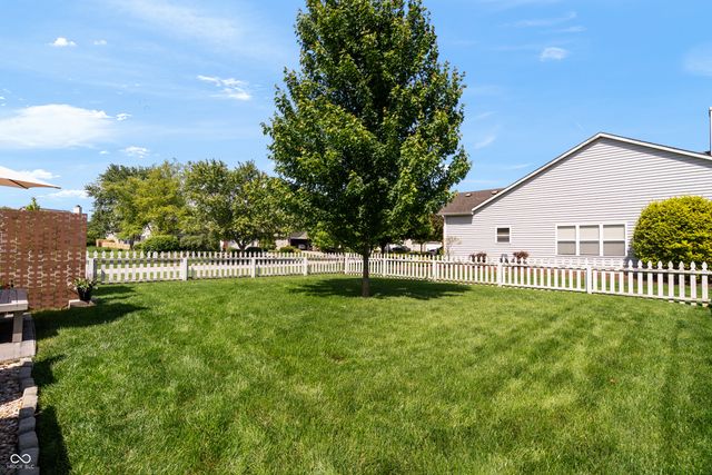 10293 Cheswick Lane, Fishers, IN 46037