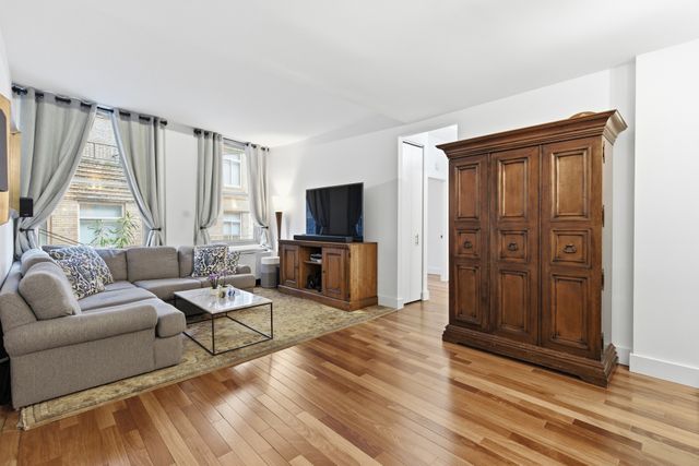 80 John St Apt 11C, New York City, NY 10038
