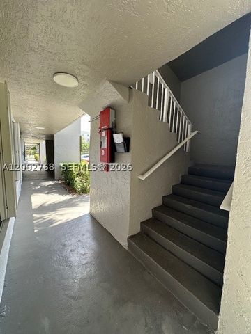 7510 SW 152nd Ave C201, Miami, FL 33193