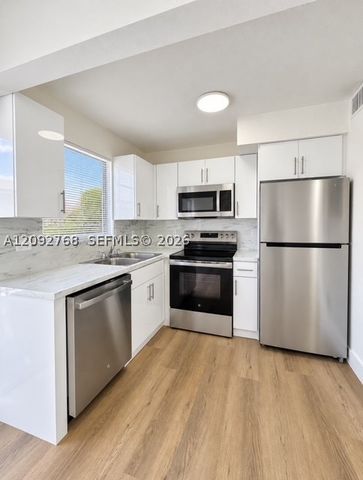 7510 SW 152nd Ave C201, Miami, FL 33193