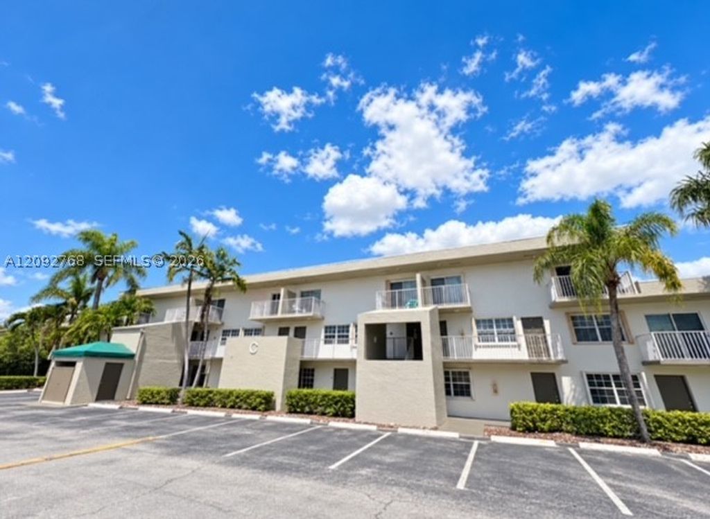 7510 SW 152nd Ave C201, Miami, FL 33193