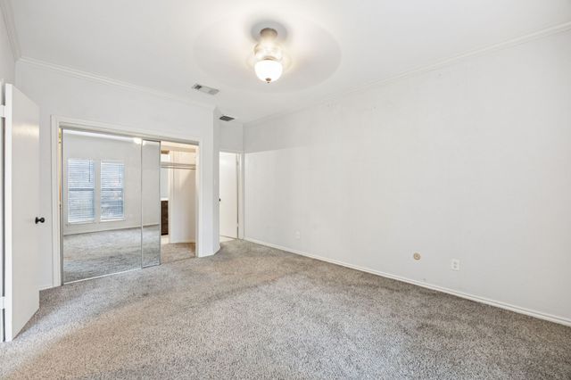 5310 Keller Springs Road 221, Dallas, TX 75248