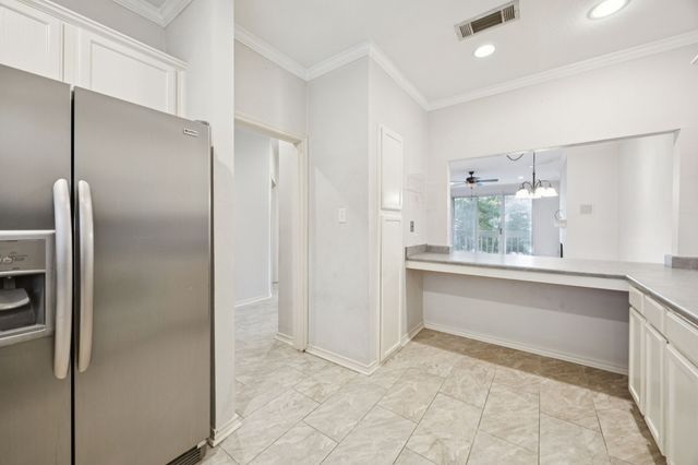 5310 Keller Springs Road 221, Dallas, TX 75248