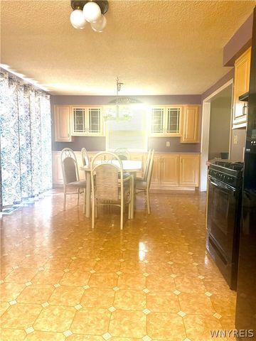 305 Warner Avenue, North Tonawanda, NY 14120