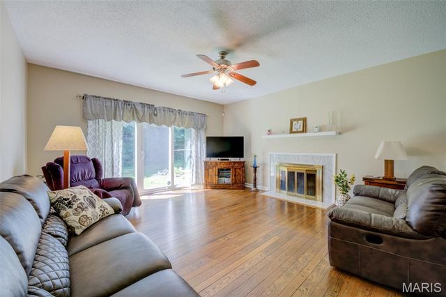 1702 Bookbinder Drive, Unincorporated, MO 63146