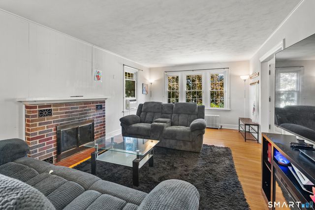 85 Claxton Avenue, Watertown, CT 06795