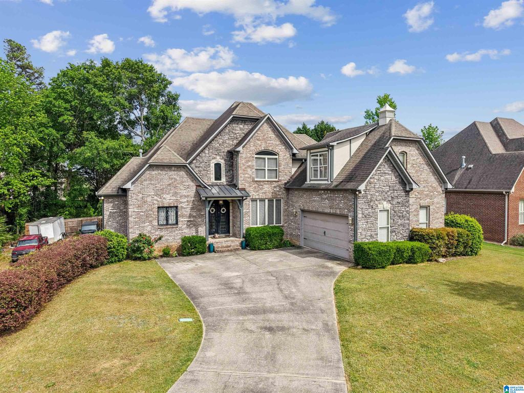 937 KAYLA DRIVE, Trussville, AL 35173