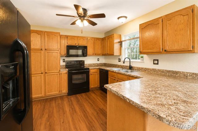 2 Arbor Springs, Troy, IL 62294