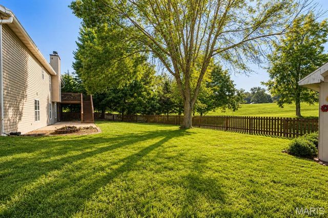 2 Arbor Springs, Troy, IL 62294