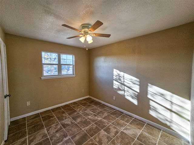 1618 Roberts Street, Sweetwater, TX 79556