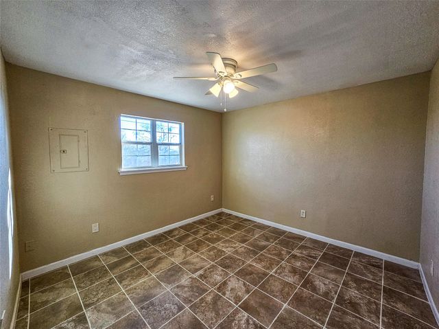 1618 Roberts Street, Sweetwater, TX 79556