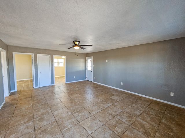 1618 Roberts Street, Sweetwater, TX 79556