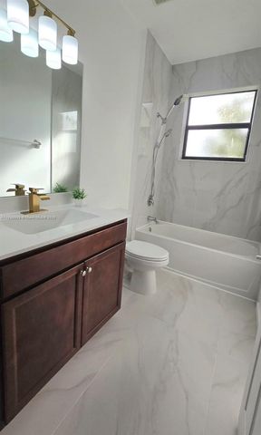 11433 SW 251st St, Homestead, FL 33032