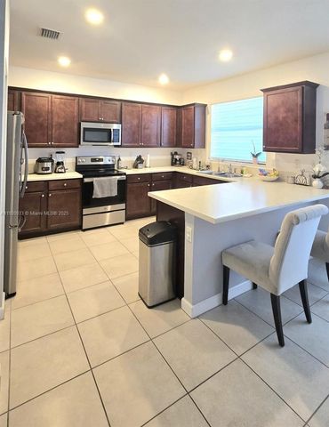 11433 SW 251st St, Homestead, FL 33032