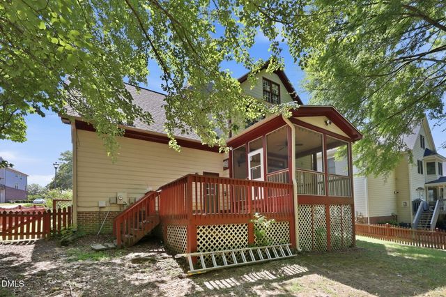 1500 Town Home Drive, Apex, NC 27502