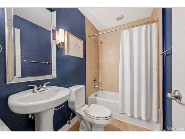 2240 N Clay St 204, Denver, CO 80211