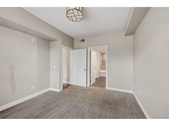 2240 N Clay St 204, Denver, CO 80211