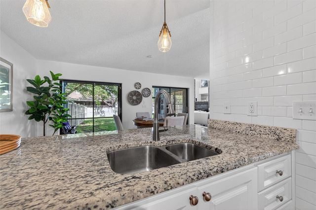 713 CAYA COSTA COURT NE, St Petersburg, FL 33702