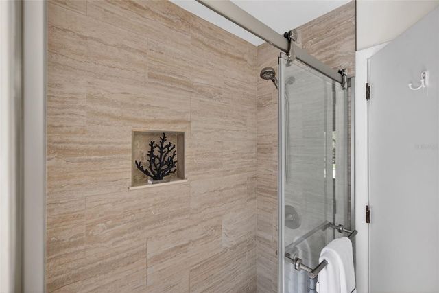 713 CAYA COSTA COURT NE, St Petersburg, FL 33702