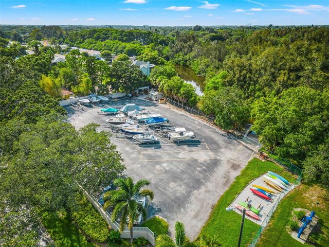 713 CAYA COSTA COURT NE, St Petersburg, FL 33702