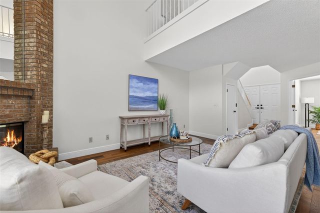 713 CAYA COSTA COURT NE, St Petersburg, FL 33702