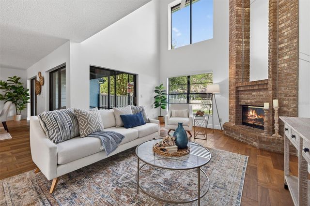 713 CAYA COSTA COURT NE, St Petersburg, FL 33702