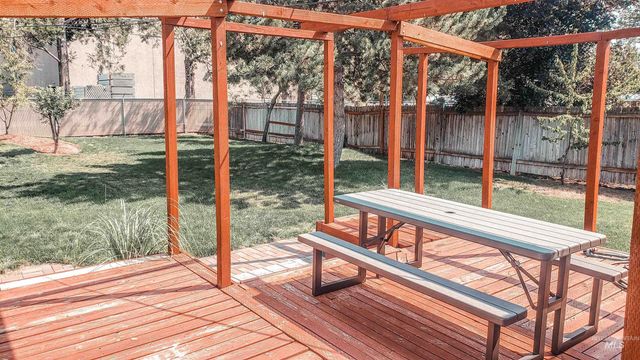 814 N Baker St, Boise, ID 83706