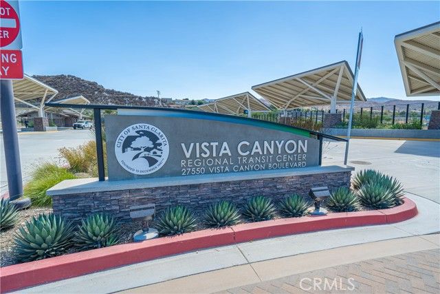17047 Zion Dr., Canyon Country (santa Clarita), CA 91387