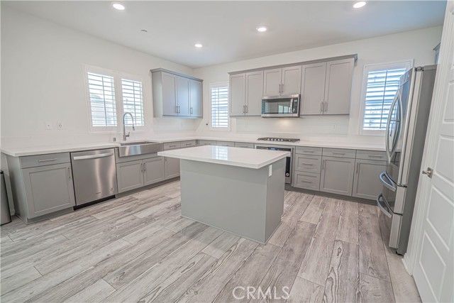 17047 Zion Dr., Canyon Country (santa Clarita), CA 91387