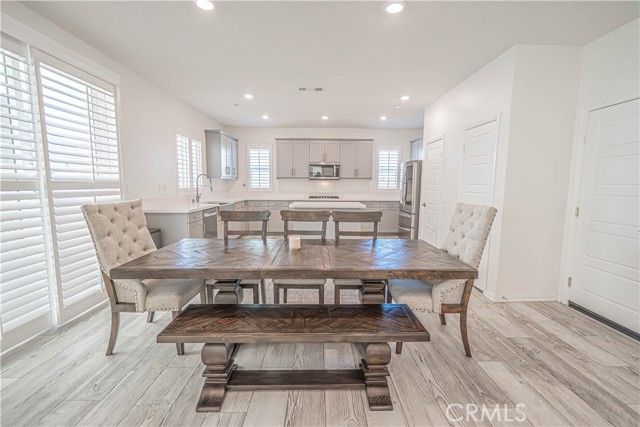 17047 Zion Dr., Canyon Country (santa Clarita), CA 91387