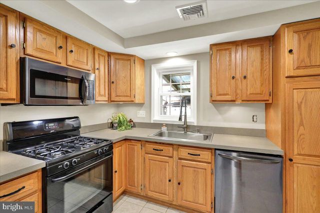 2236 HOPEWELL RD, Elverson, PA 19520