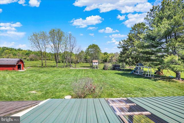 2236 HOPEWELL RD, Elverson, PA 19520