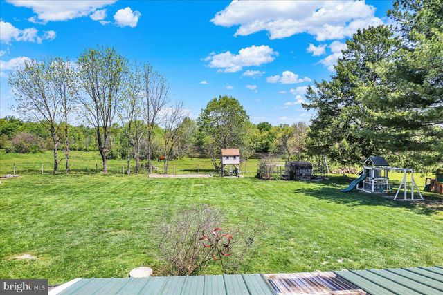 2236 HOPEWELL RD, Elverson, PA 19520