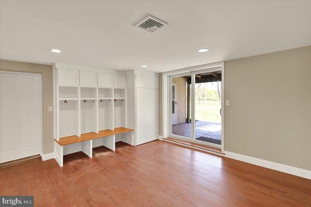 2236 HOPEWELL RD, Elverson, PA 19520